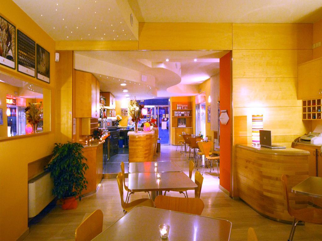 Albergo Ristorante Corsini Павулло-нель-Фриньяно Экстерьер фото